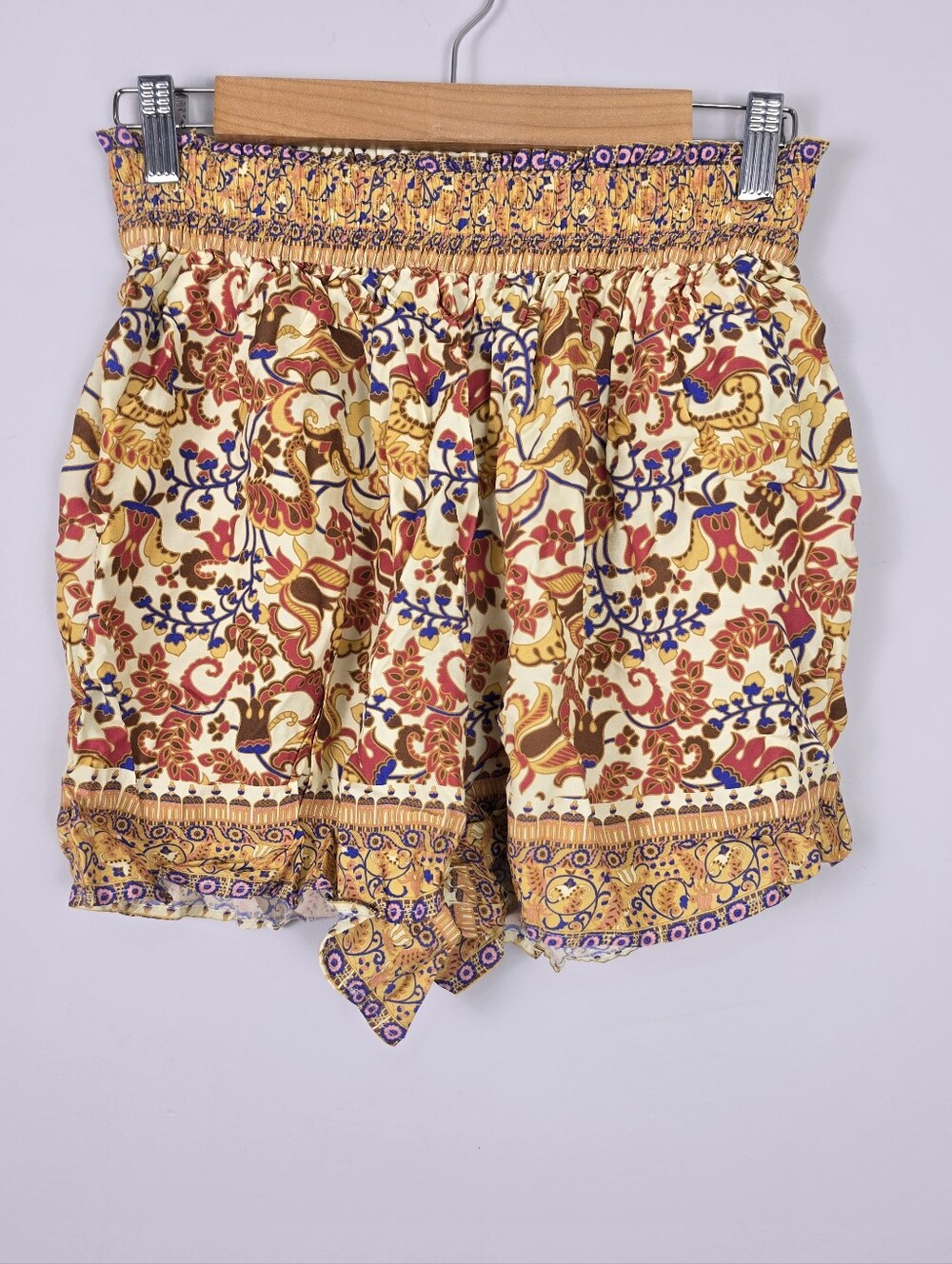 Tuckernuck Printed Smocked Waist Short Women’s Size Small